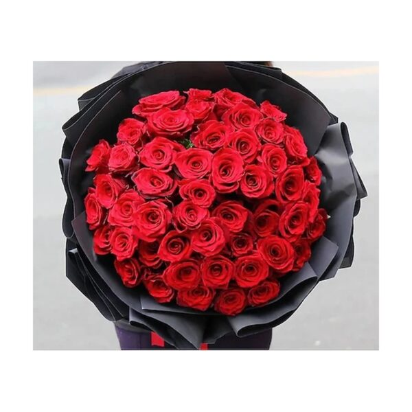 "RIZZ" Rose Arrangement - Bouquet